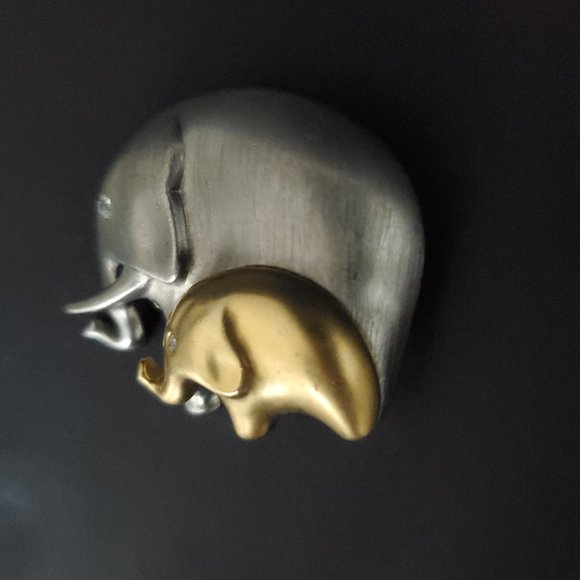 VTG Mother & Baby Elephant Brooch Pin Matte Silver & Gold tone Rhinestone Eyes - Picture 3 of 5